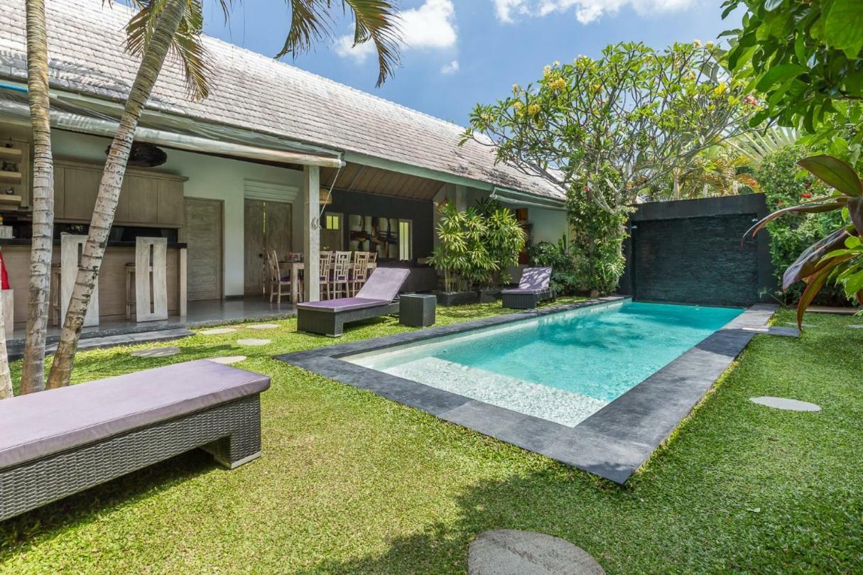 Villa Nuri Merah 1 Kerobokan Exteriér fotografie